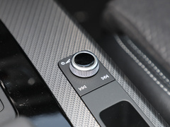 2022款 40 TFSI 豪华型