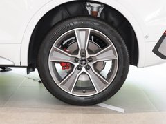 2022款 40 TFSI 豪华型