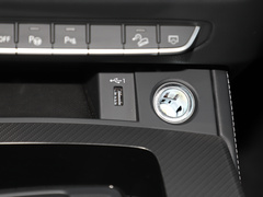 2022款 40 TFSI 豪华型