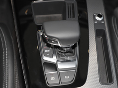 2022款 40 TFSI 豪华型