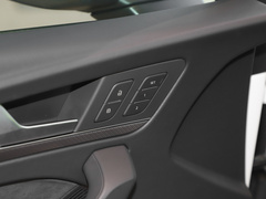 2022款 40 TFSI 豪华型