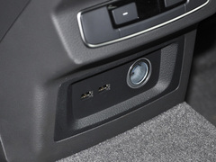 2022款 40 TFSI 豪华型