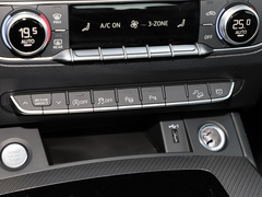 2022款 45 TFSI 豪华型