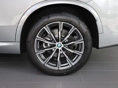 2022款 xDrive 30Li M运动套装