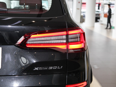 2022款 xDrive 30Li M运动套装