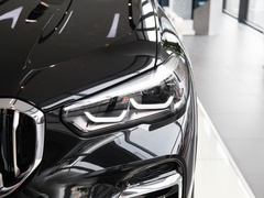 2022款 xDrive 30Li M运动套装