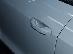 2023款 Launch Edition