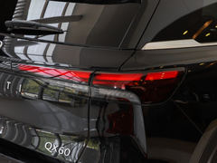2022款 2.0T 四驱卓越版