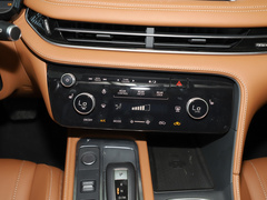 2022款 2.0T 四驱卓越版