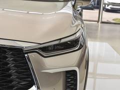 2022款 2.0T 四驱豪华版