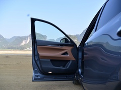 2022款 2.0T 四驱旗舰版