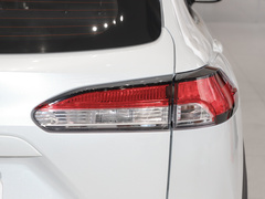 2022款 2.0L CVT精英版