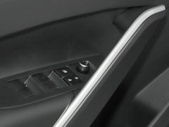 2022款 2.0L CVT豪华版