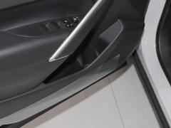 2022款 2.0L CVT豪华版