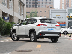 2022款 2.0L 精英版