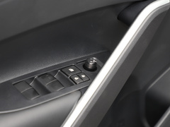 2022款 2.0L 精英版