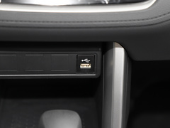 2022款 2.0L 精英版