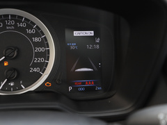 2022款 2.0L 精英版