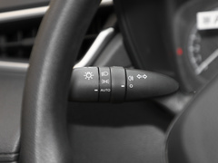 2022款 2.0L 精英版