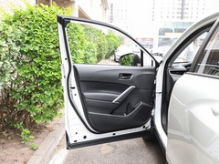2022款 2.0L 精英版