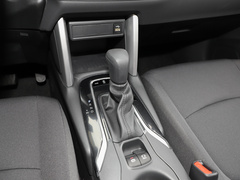 2022款 2.0L 精英版
