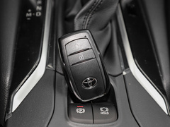2022款 2.0L 精英版