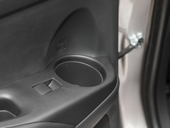 2022款 2.0L 精英版