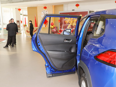 2022款 2.0L 豪华版