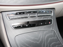 2022款 CLS 300 动感型