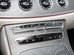 2022款 CLS 300 动感型