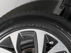 2022款 2.0T 自动商务版