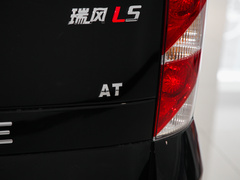 2022款 2.0T 自动商务版