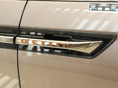 2022款 2.0L 混动豪华版 