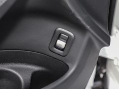 2022款 改款 GLC 300 L 4MATIC 动感型 