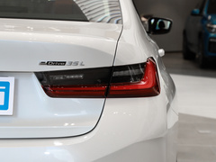 2022款 eDrive 35 L