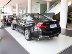 2022款 eDrive 35 L
