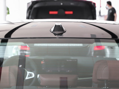 2022款 eDrive 35 L