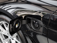 2022款 eDrive 35 L