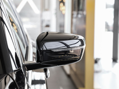 2022款 eDrive 35 L