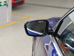 2022款 eDrive 35 L