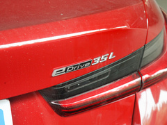 2022款 eDrive 35 L