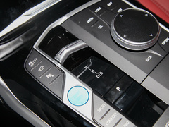 2022款 eDrive 35 L