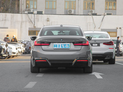 2022款 eDrive 35 L