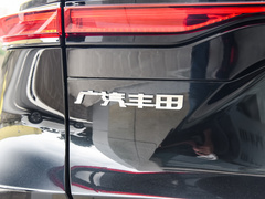 2022款 2.0L CVT两驱尊贵版