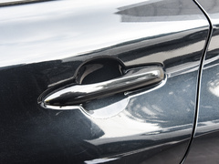 2022款 2.0L CVT两驱尊贵版