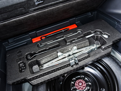 2022款 2.0L CVT两驱尊贵版