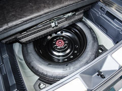 2022款 2.0L CVT两驱尊贵版