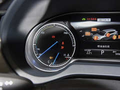 2022款 双擎 2.5L CVT两驱豪华版