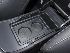 2022款 双擎 2.5L CVT两驱豪华版