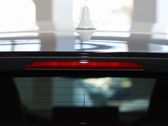 2022款 双擎 2.5L CVT两驱尊贵版